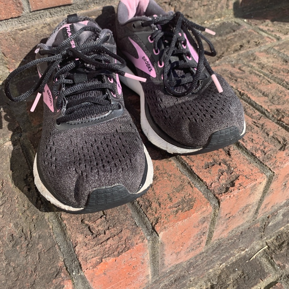 Brooks Transmit 3 Black/Pink Athletic Shoes Mesh Sz 8.5 Trainers Walking Pilates - Picture 8 of 13
